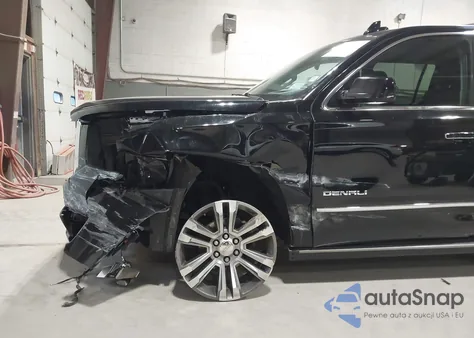 2017 GMC Yukon Xl Denali z USA, uszkodzony, nr VIN 1GKS2HKJ6HR271423